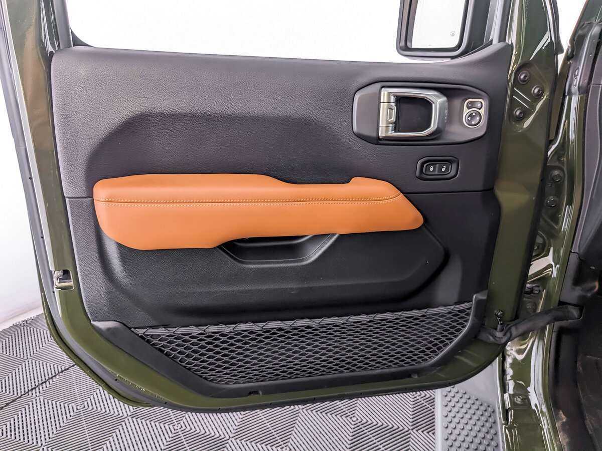 Jeep Wrangler, 2021 Фото №18