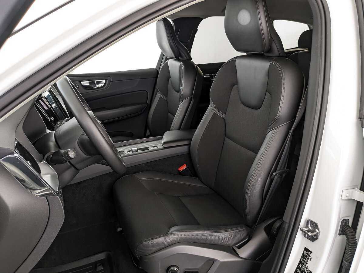 Volvo XC60, 2019 Фото №16