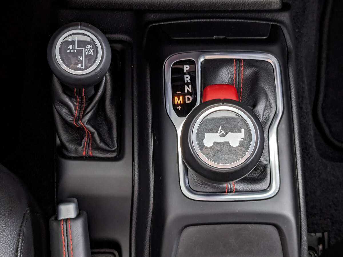 Jeep Wrangler, 2021 Фото №21