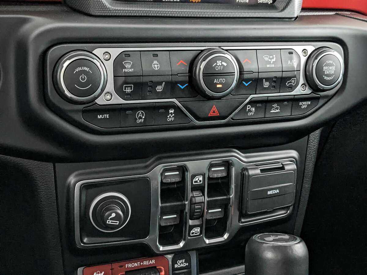 Jeep Wrangler, 2021 Фото №22