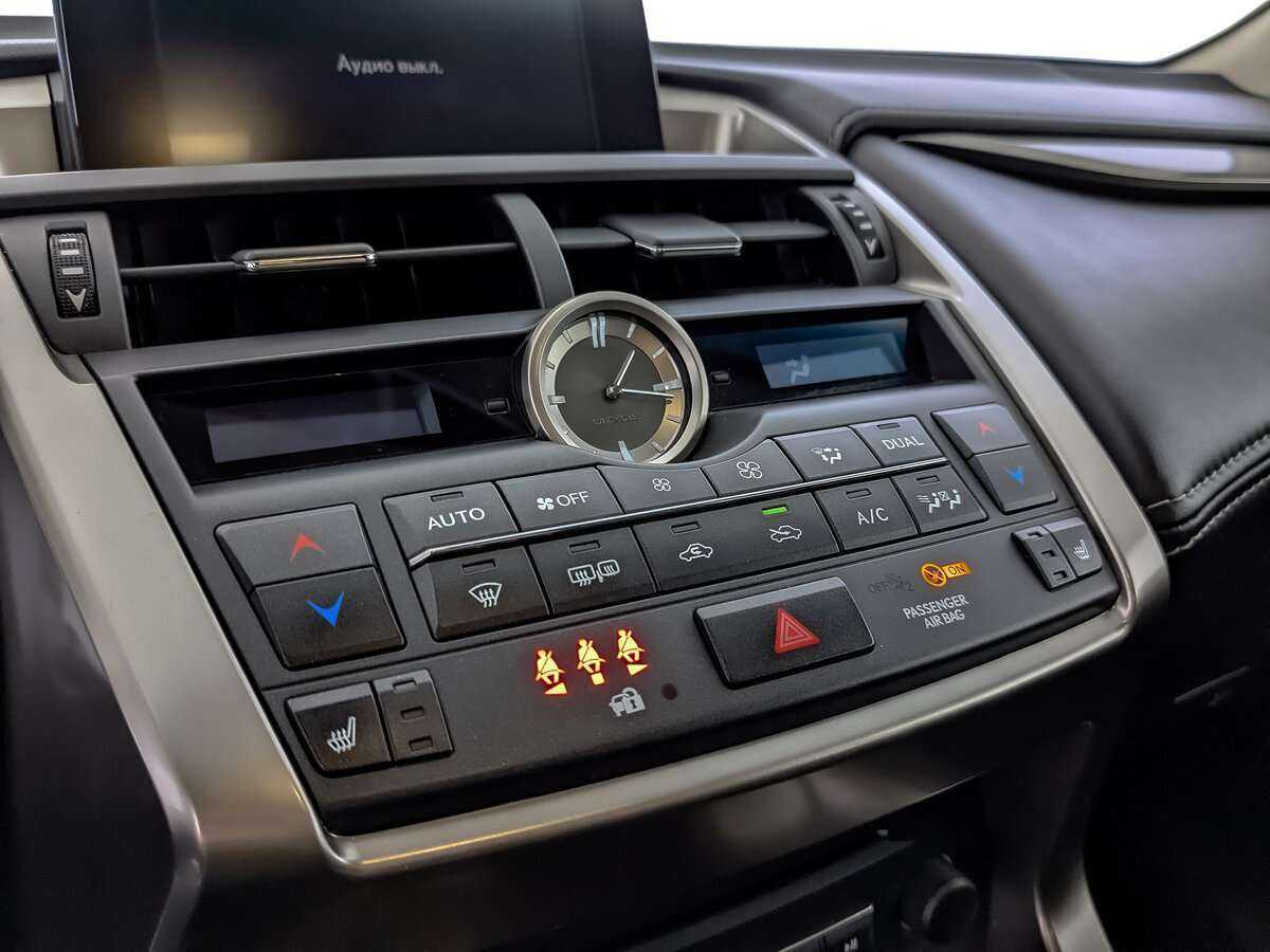 Lexus NX 200, 2017 Фото №21