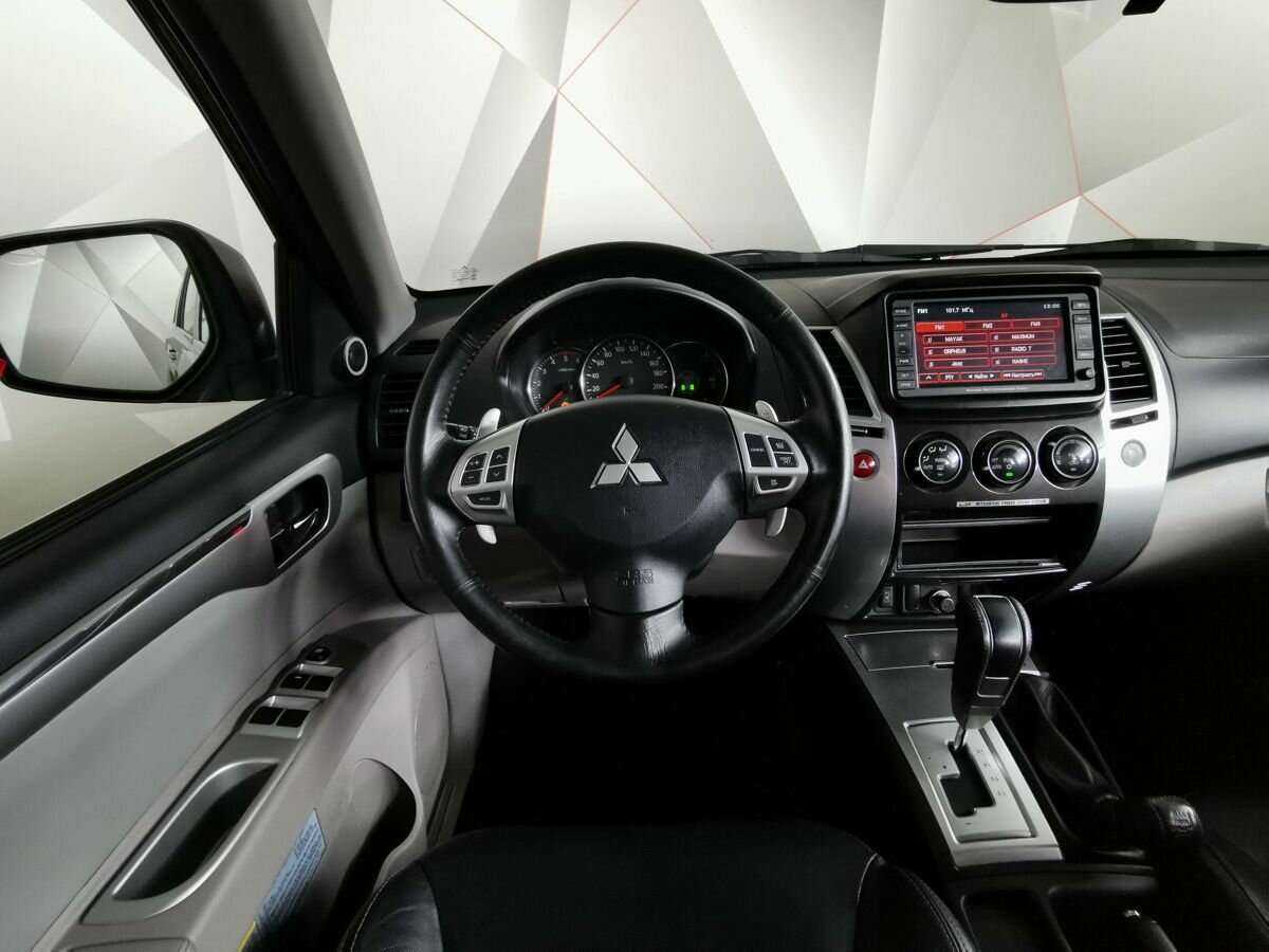 Mitsubishi Pajero Sport, 2011 Фото №16