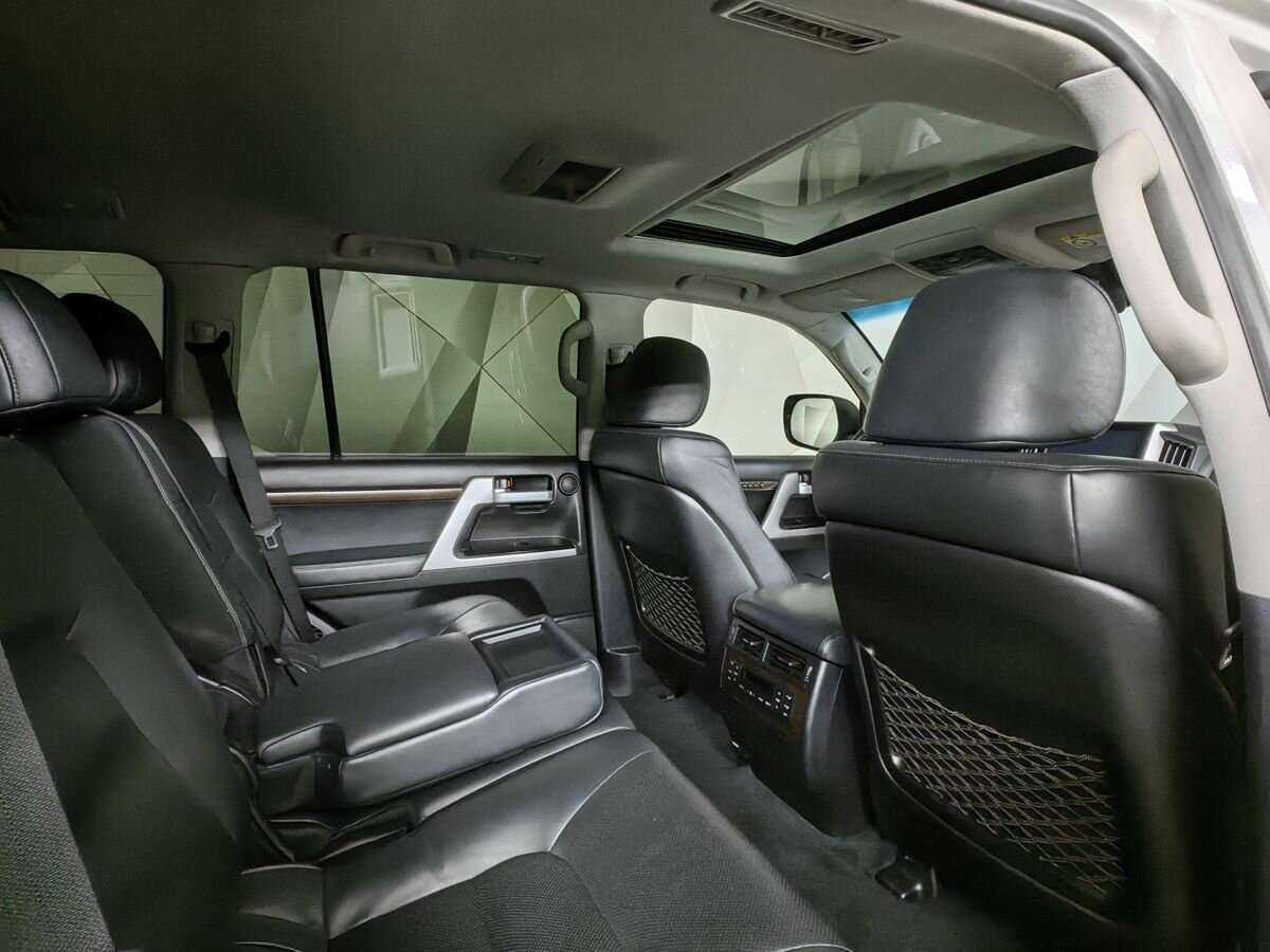 Toyota Land Cruiser, 2018 Фото №11