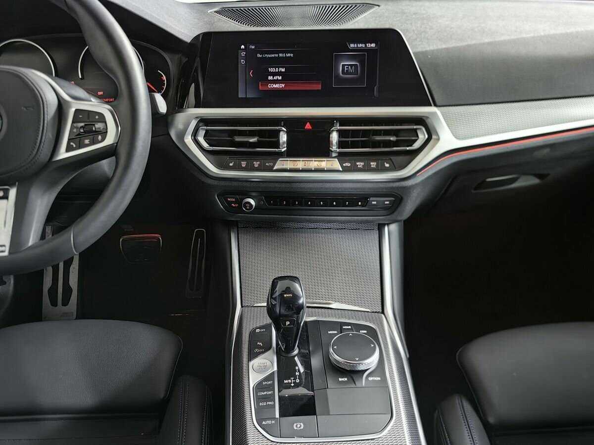 BMW 3 серии 320i xDrive, 2020 Фото №11