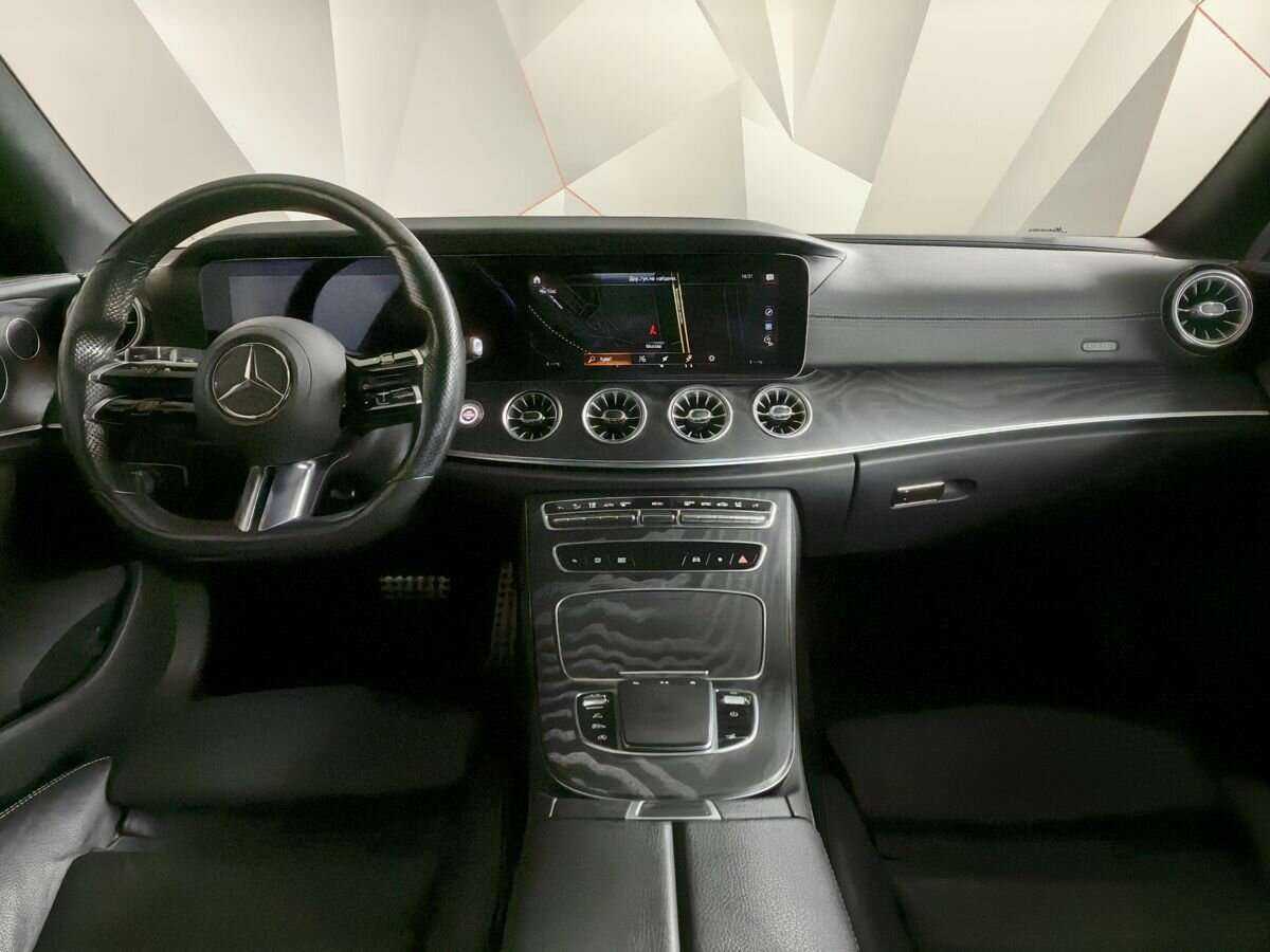 Mercedes-Benz E-Класс 200, 2020 Фото №11