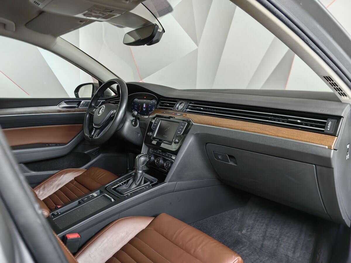 Volkswagen Passat, 2017 Фото №9