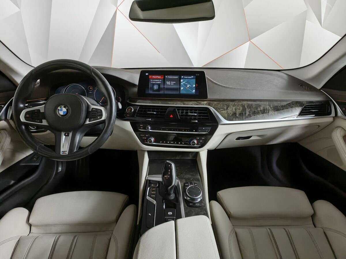 BMW 5 серии 530i xDrive, 2017 Фото №10