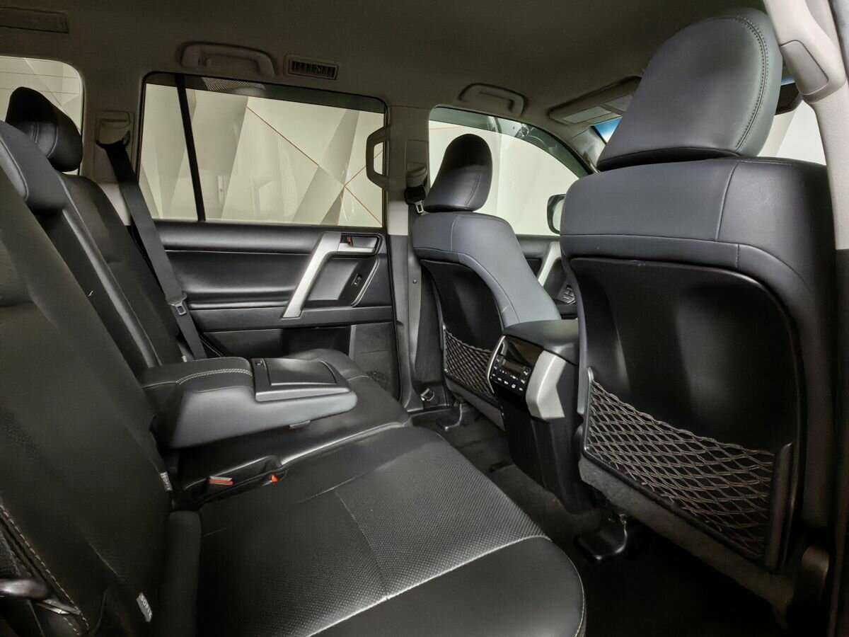 Toyota Land Cruiser Prado, 2018 Фото №12