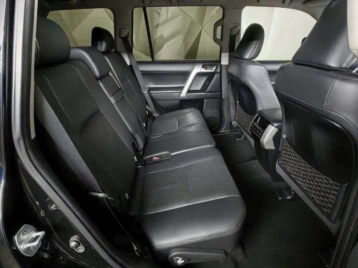 Toyota Land Cruiser Prado, 2020 Фото №10