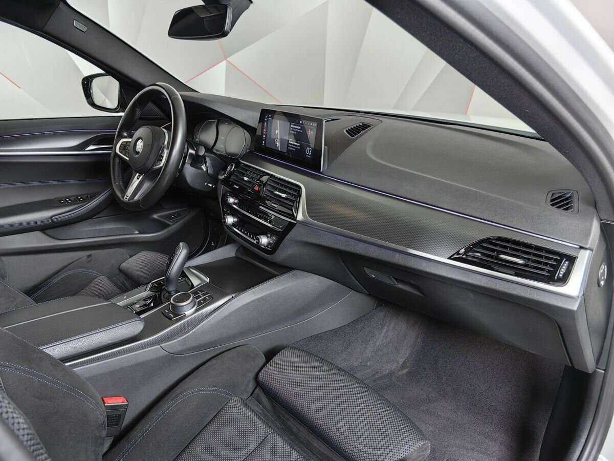 BMW 5 серии 520d xDrive, 2020 Фото №9