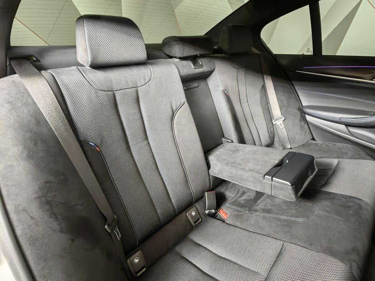 BMW 5 серии 520d xDrive, 2020 Фото №13