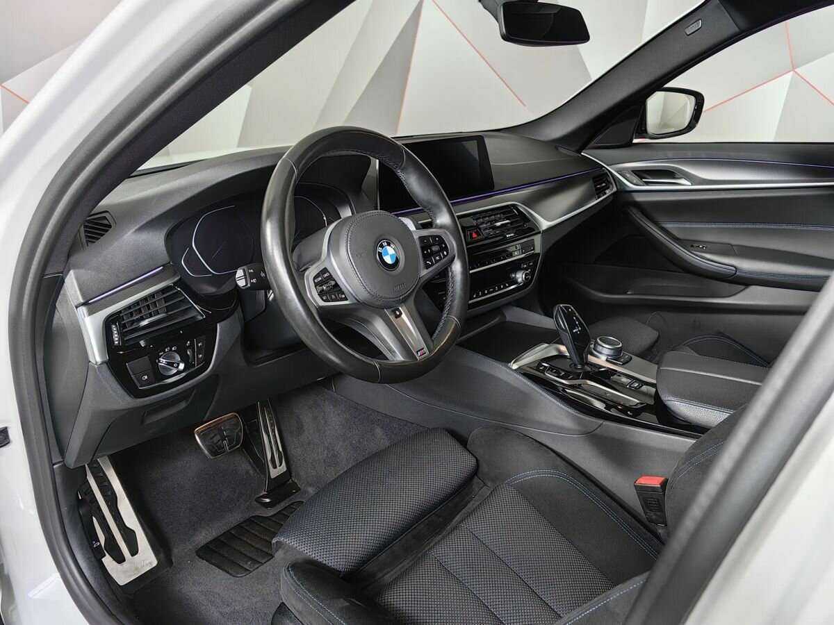 BMW 5 серии 520d xDrive, 2020 Фото №14