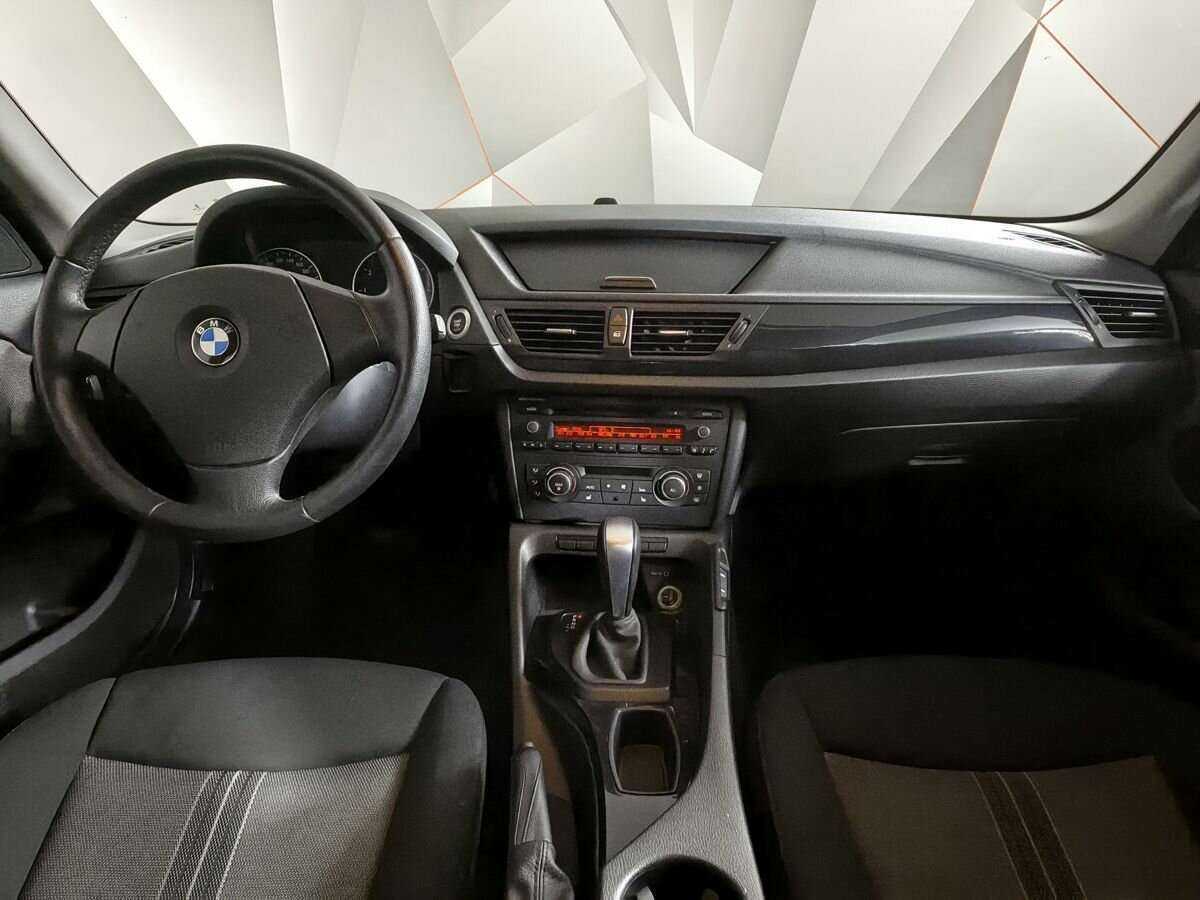 BMW X1 18i, 2011 Фото №10