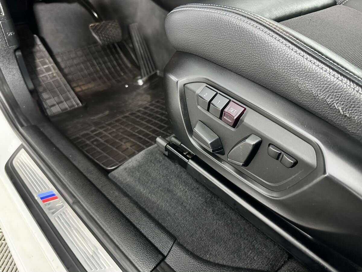 BMW X4 20i, 2015 Фото №17