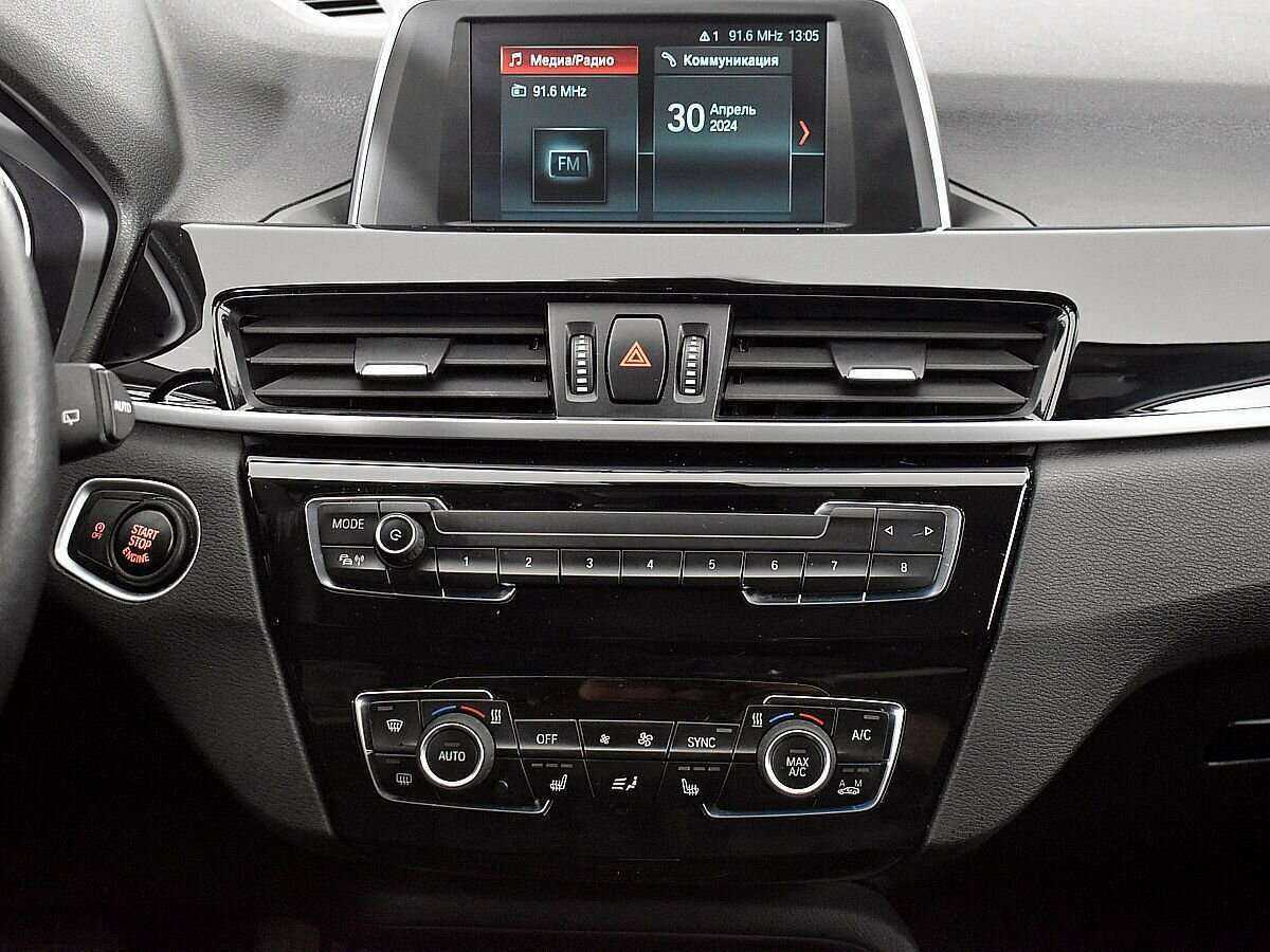 BMW X1 20i xDrive, 2020 Фото №15