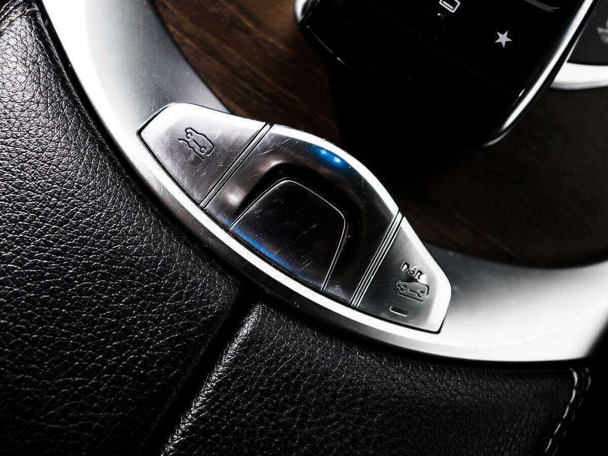 Mercedes-Benz GLC 300, 2015 Фото №13