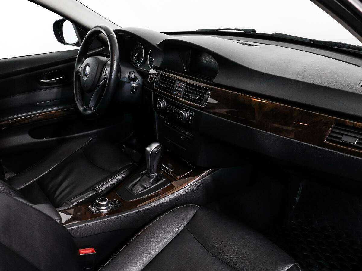 BMW 3 серии 320i, 2011 Фото №13