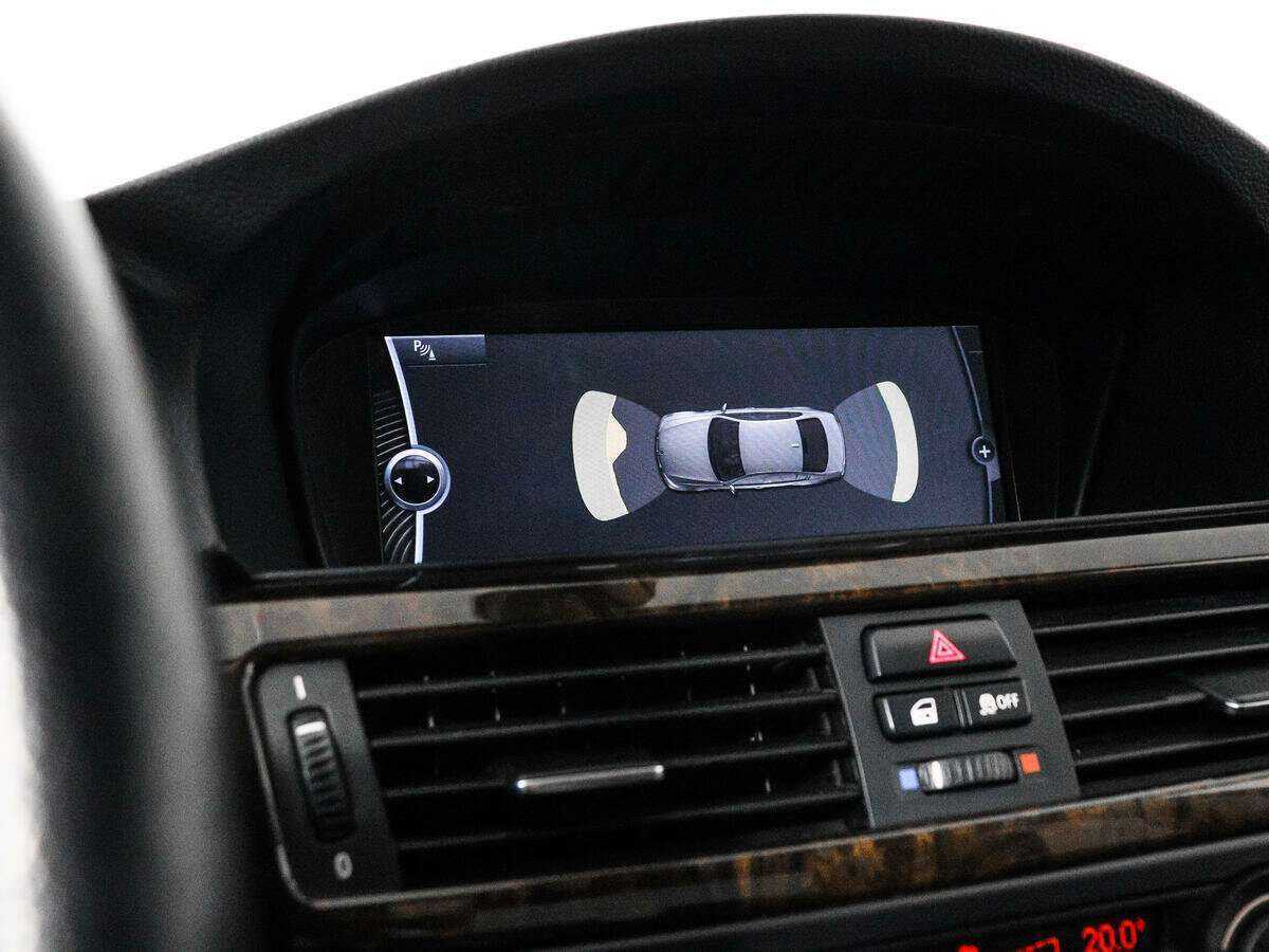 BMW 3 серии 320i, 2011 Фото №17