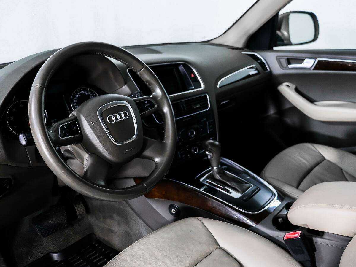Audi Q5, 2010 Фото №9