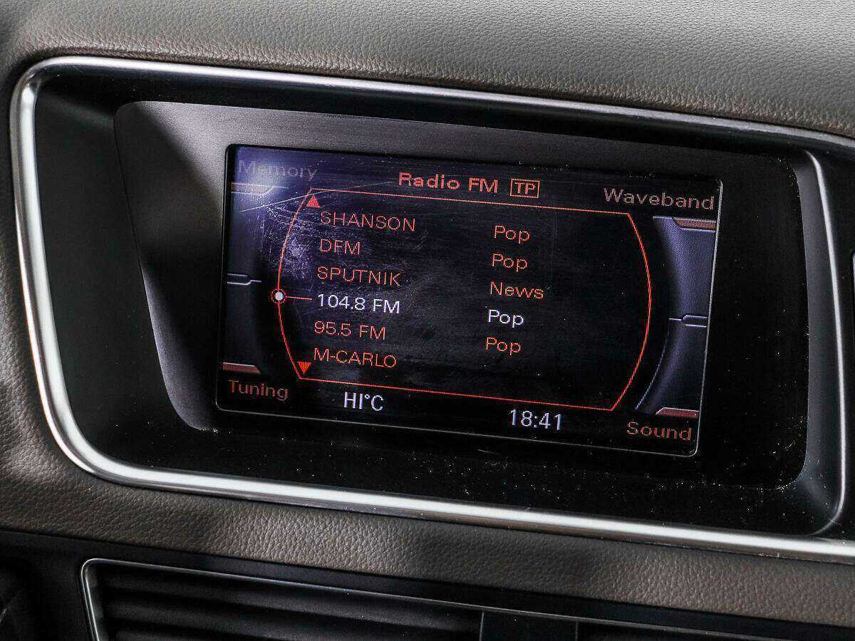 Audi Q5, 2010 Фото №14