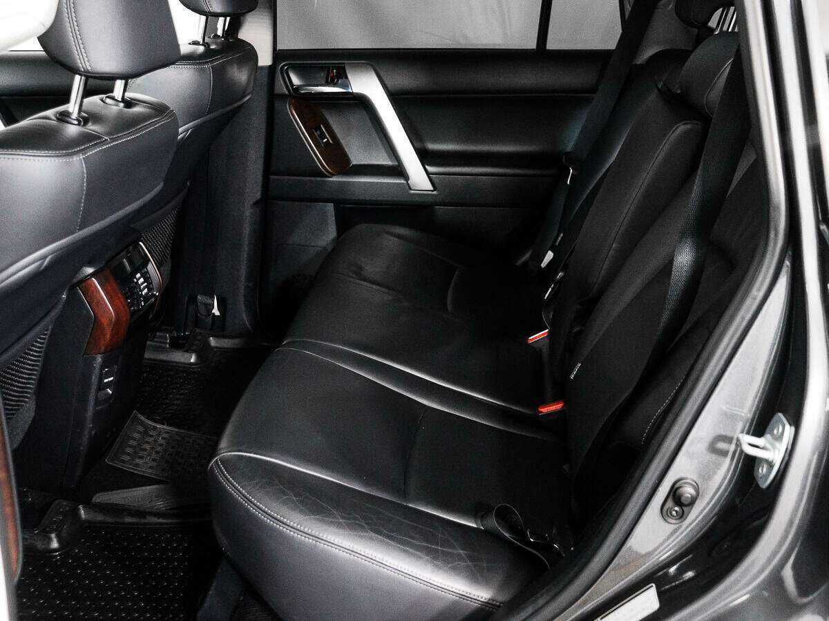 Toyota Land Cruiser Prado, 2015 Фото №11