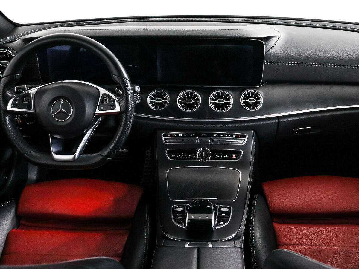Mercedes-Benz E-Класс 200, 2017 Фото №12
