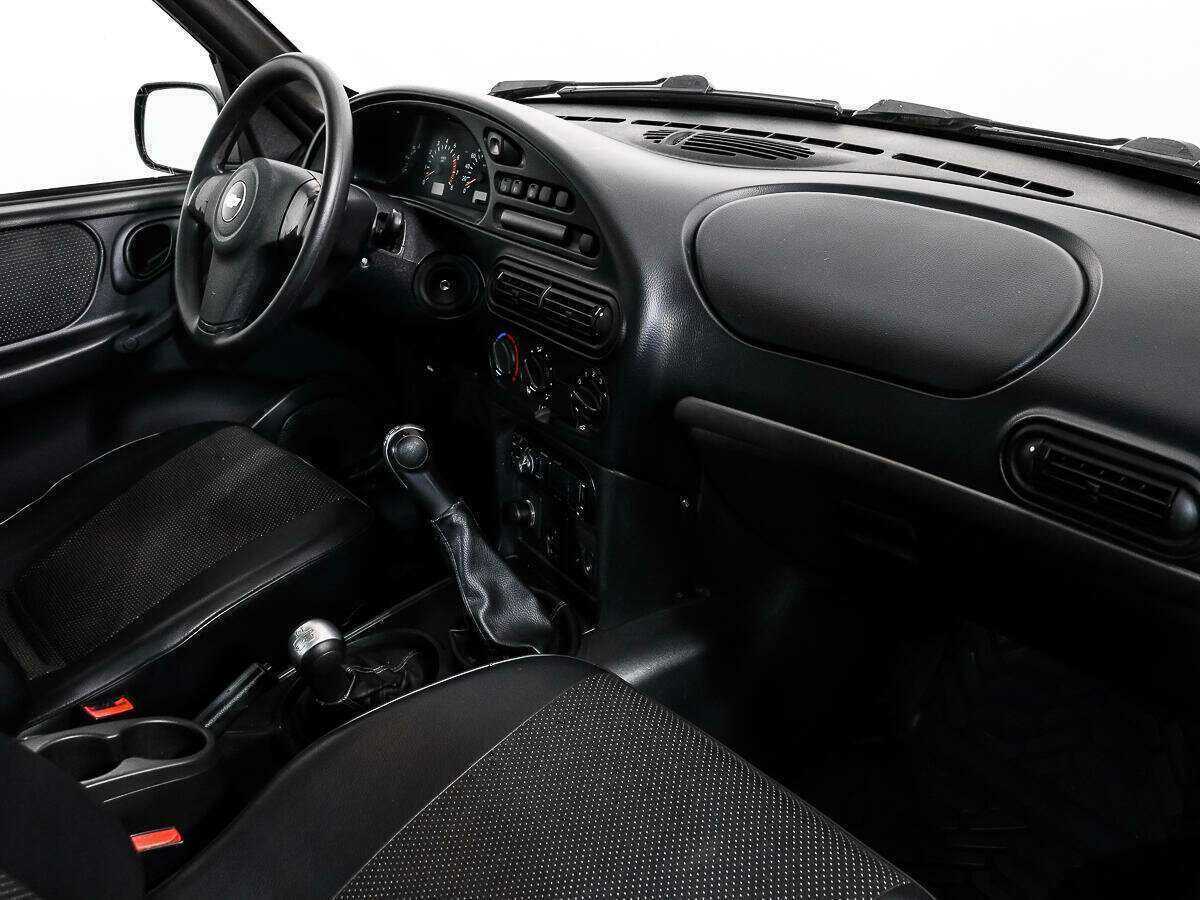 Chevrolet Niva, 2010 Фото №11