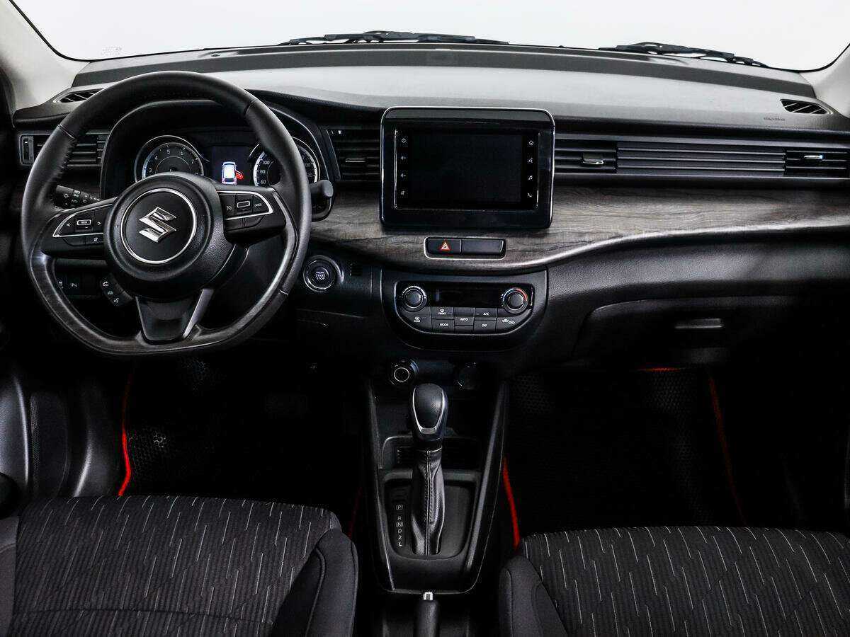 Suzuki Ertiga, 2022 Фото №14