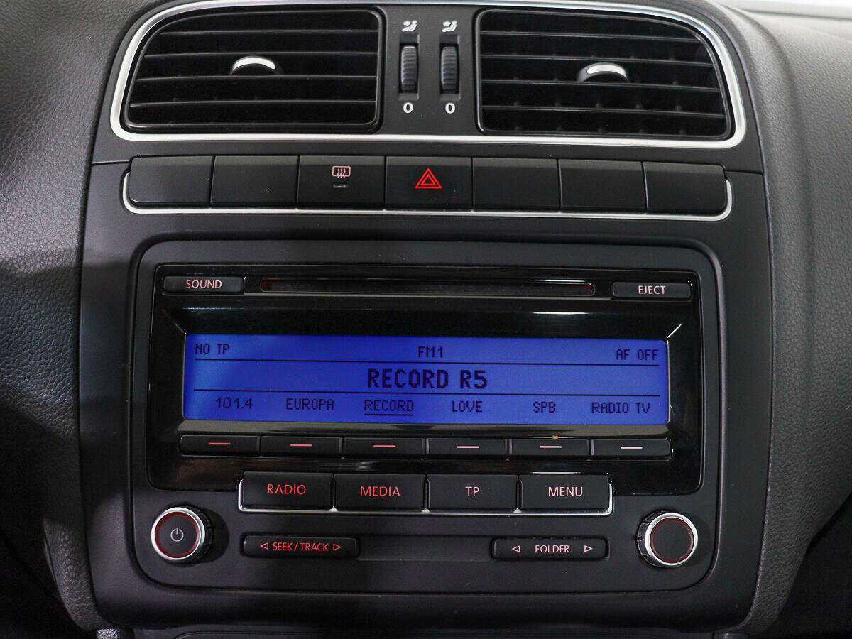 Volkswagen Polo, 2011 Фото №13