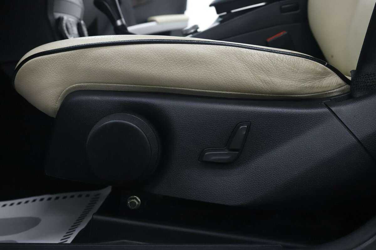 Mercedes-Benz GLK-Класс 350, 2011 Фото №9