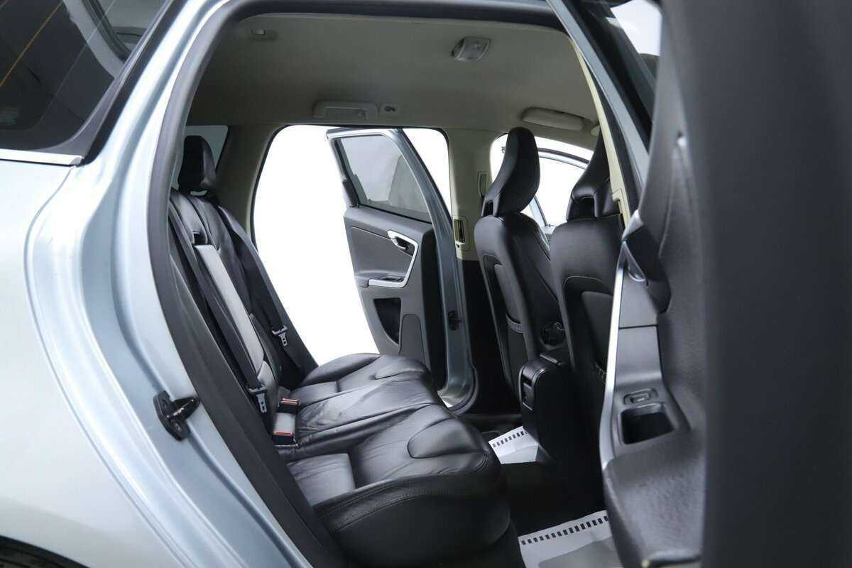 Volvo XC60, 2011 Фото №15