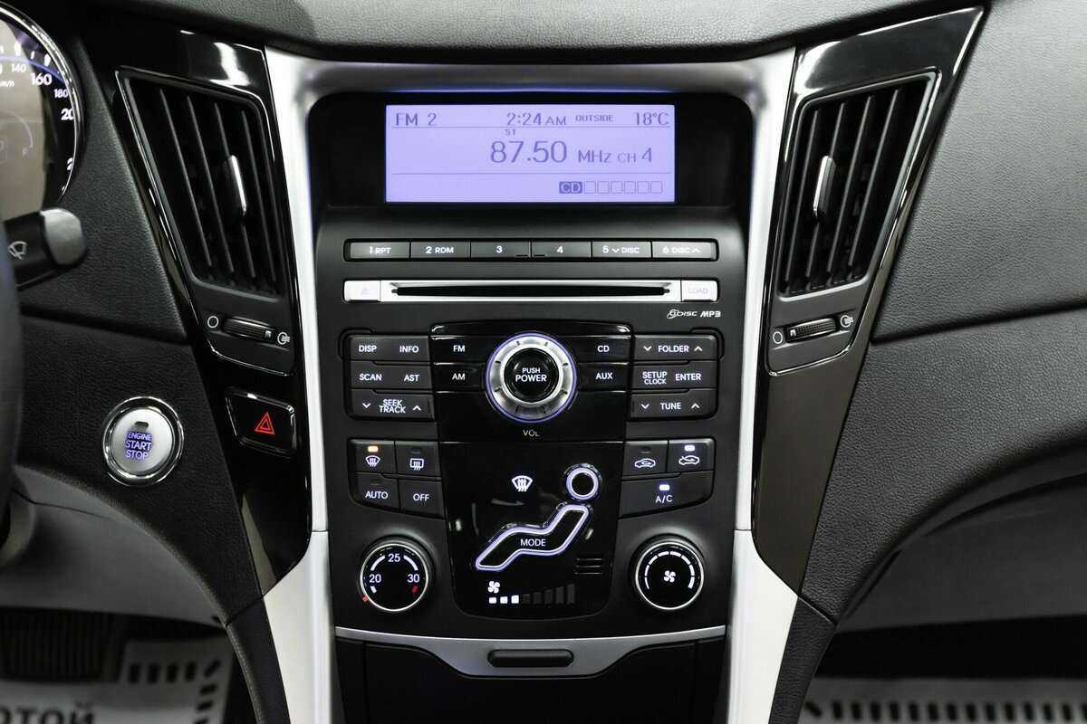 Hyundai Sonata, 2011 Фото №11