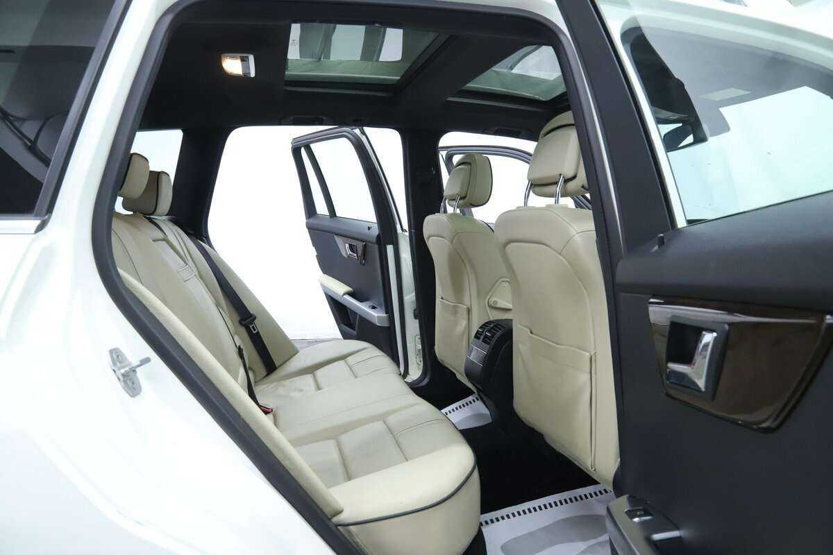 Mercedes-Benz GLK-Класс 350, 2010 Фото №16