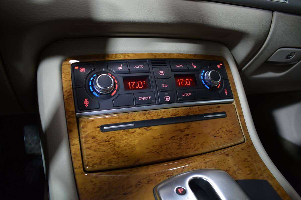Audi A8, 2008 Фото №14