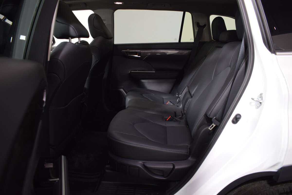 Toyota Highlander, 2023 Фото №16