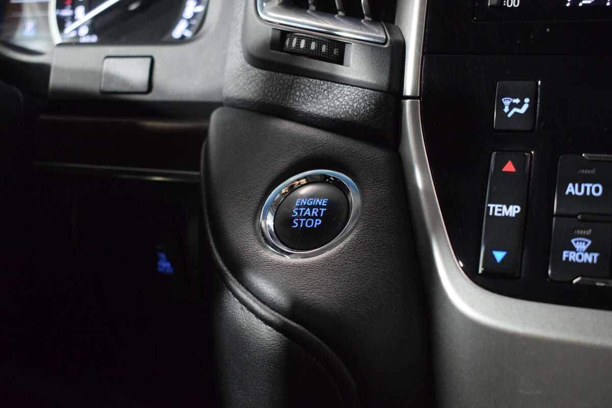 Toyota Land Cruiser, 2015 Фото №24