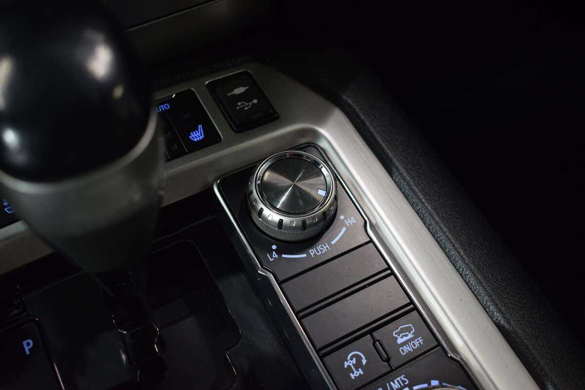 Toyota Land Cruiser, 2015 Фото №30