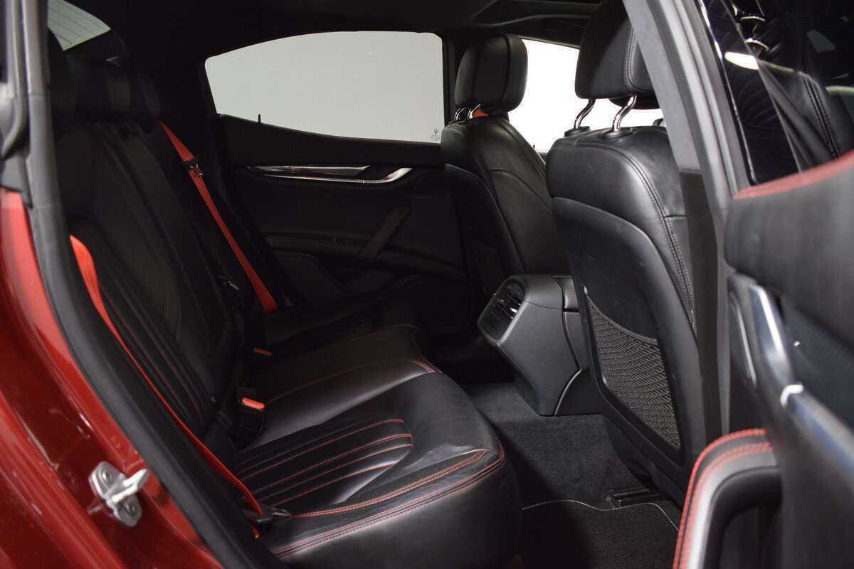 Maserati Ghibli S Q4, 2015 Фото №17