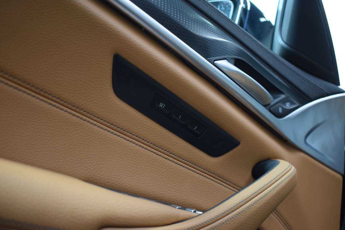 BMW 5 серии 520i, 2023 Фото №16