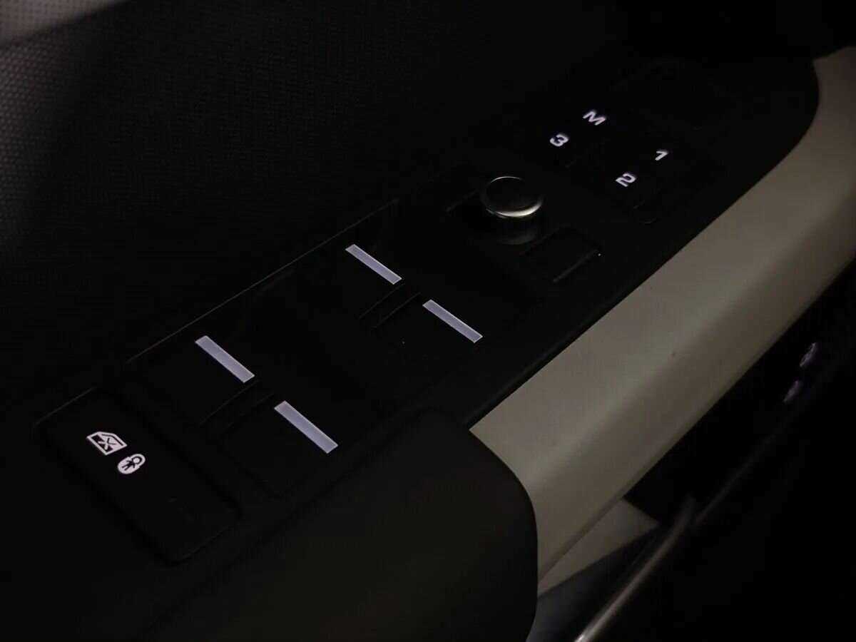 Land Rover Defender 110, 2021 Фото №18