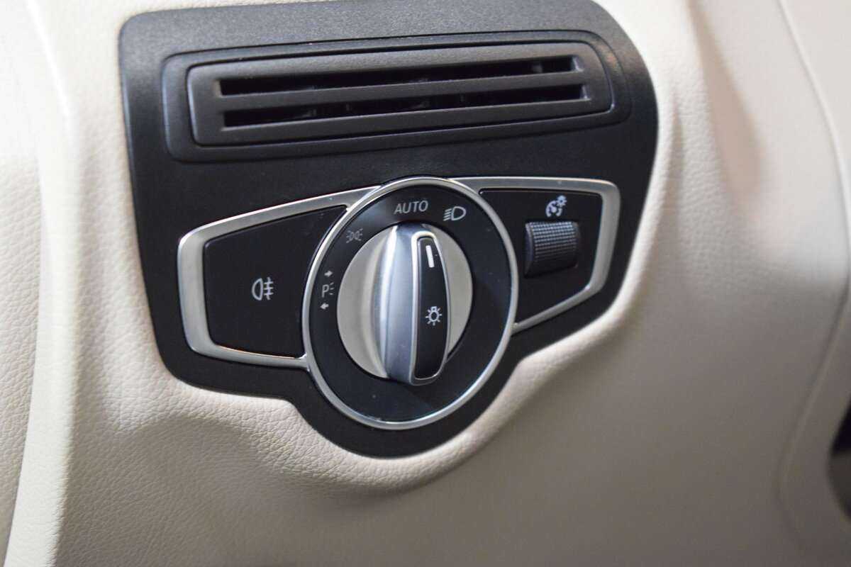 Mercedes-Benz GLC 200, 2021 Фото №10