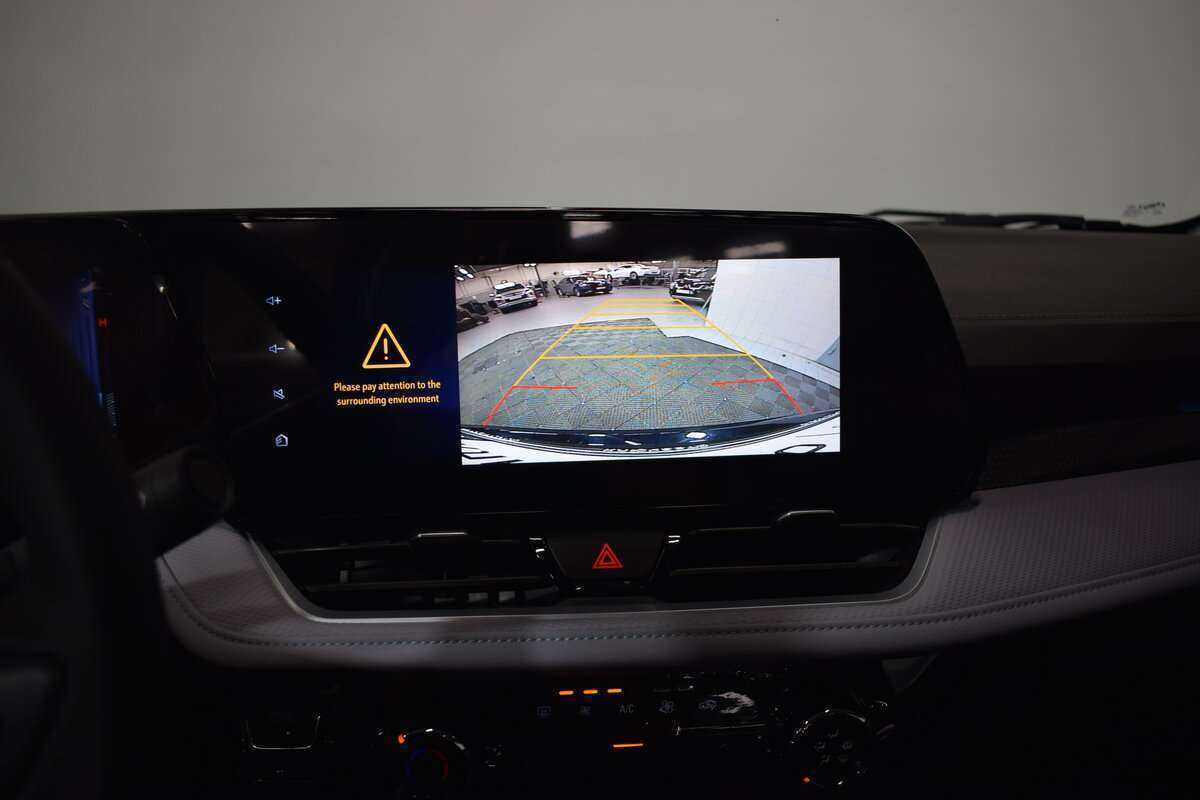 Chevrolet Monza, 2023 Фото №17