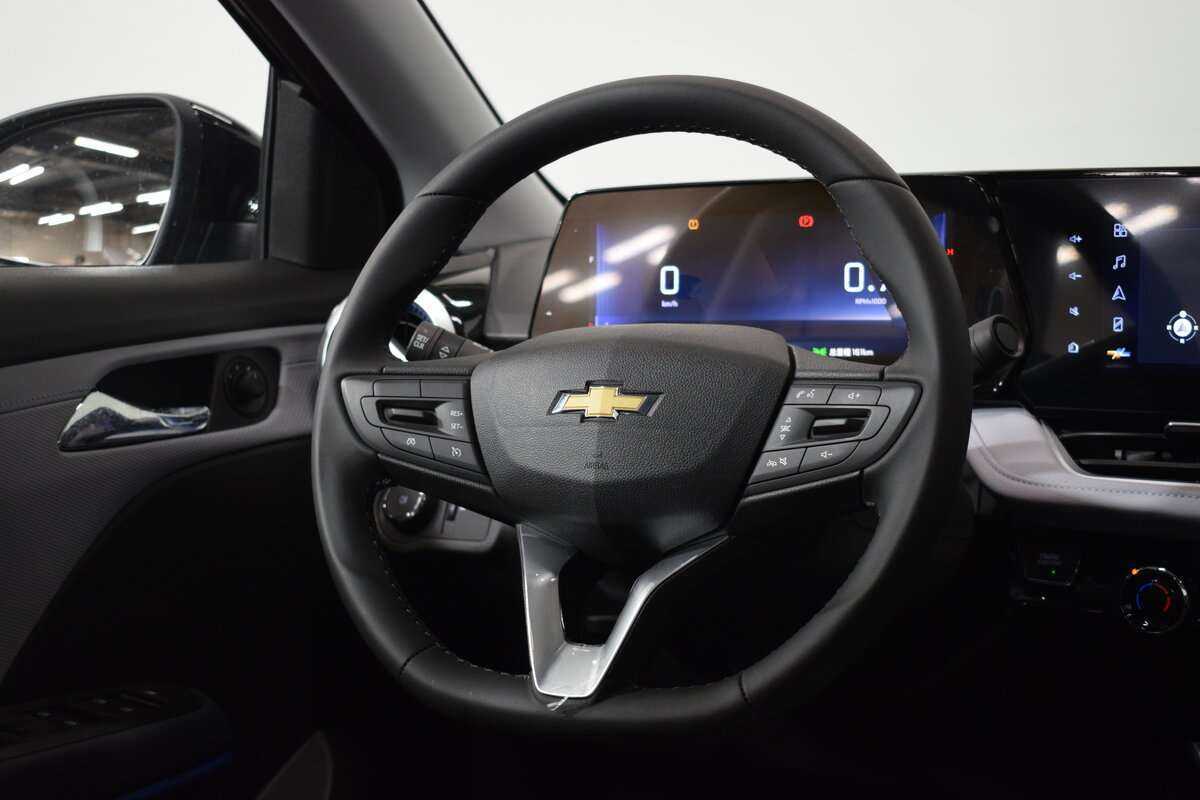 Chevrolet Monza, 2023 Фото №9