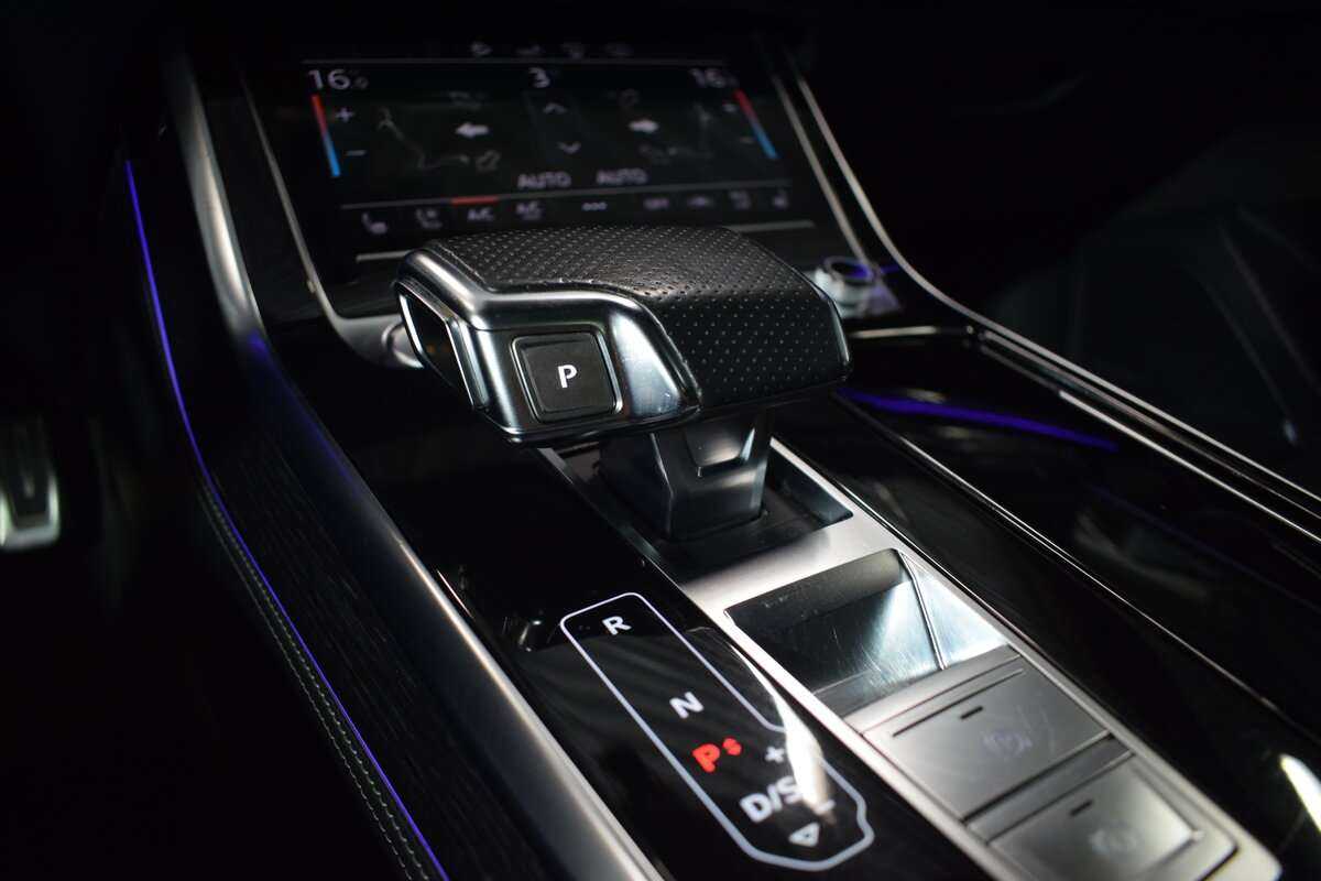 Audi Q8 55 TFSI, 2019 Фото №30