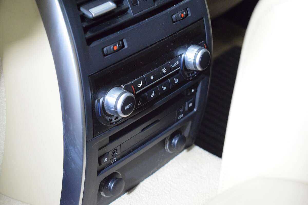 BMW 5 серии Gran Turismo 535d xDrive, 2011 Фото №19