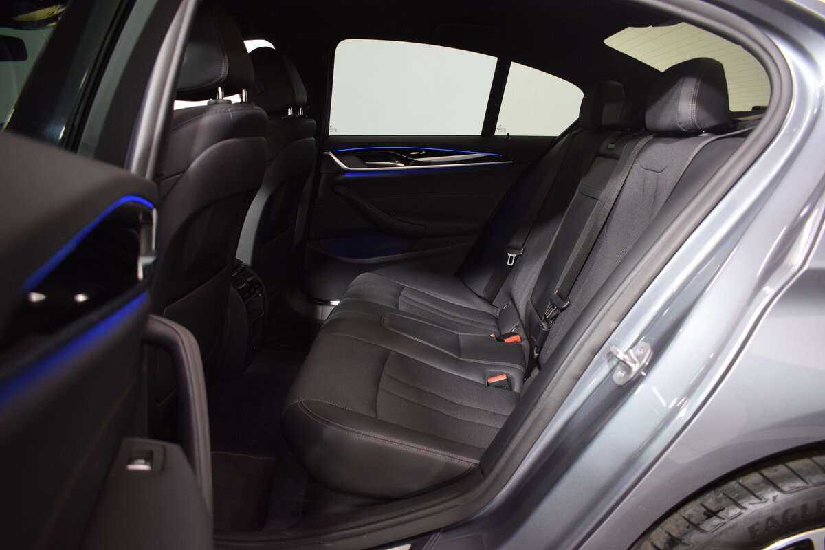 BMW 5 серии 520d xDrive, 2019 Фото №13