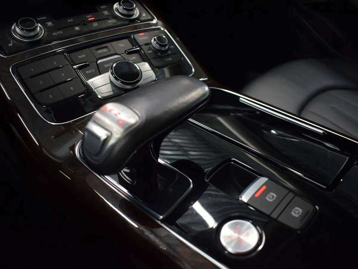 Audi A8 Long, 2015 Фото №18