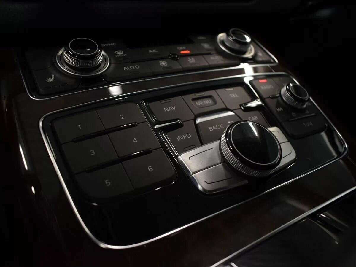 Audi A8 Long, 2015 Фото №20