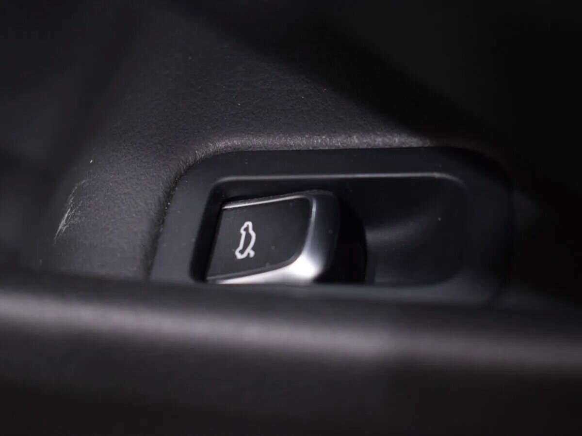 Audi A8 Long, 2015 Фото №21