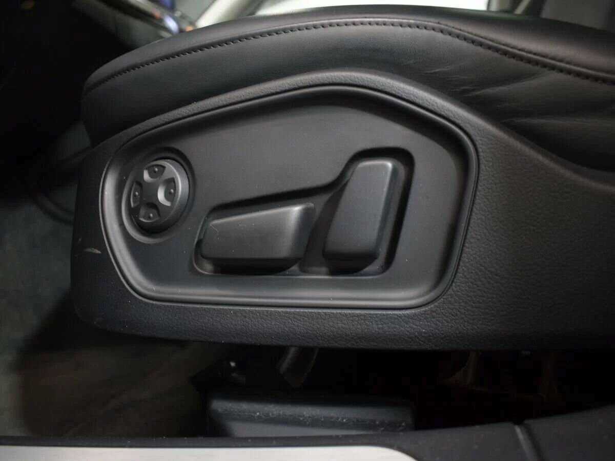 Audi A8 Long, 2015 Фото №23